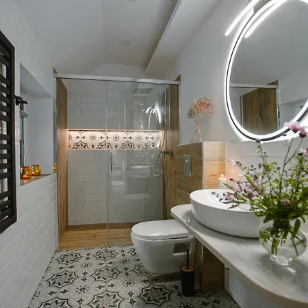 Отель Dom W Starym Parku *