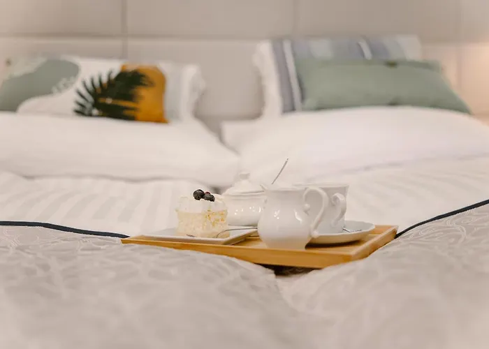 Dom W Starym Parku Hotel Biskupice (Poznan)